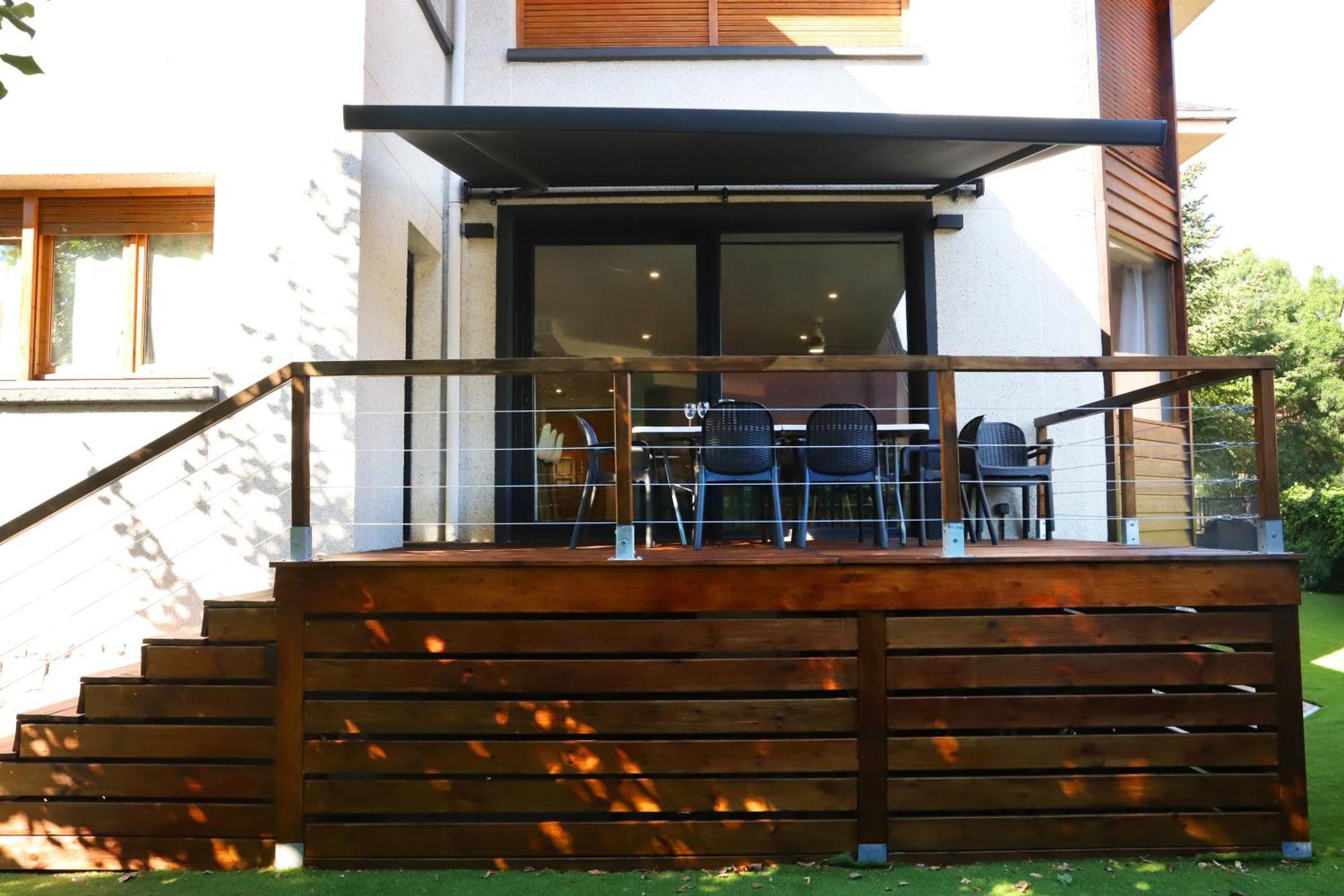 Villa San Lure Jaca Exteriör bild