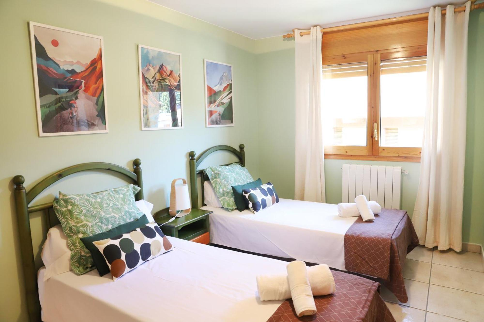 Villa San Lure Jaca Exteriör bild