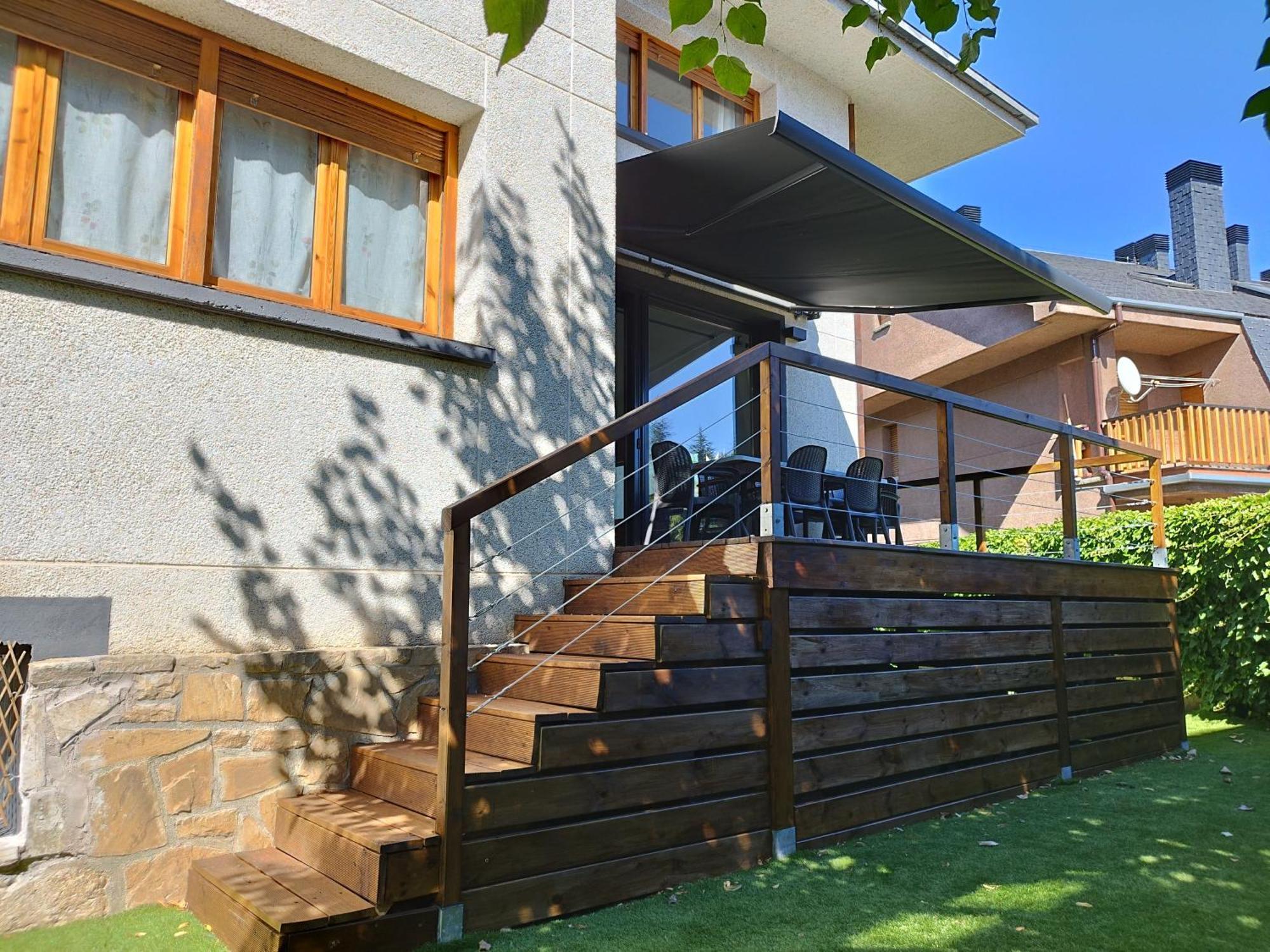 Villa San Lure Jaca Exteriör bild